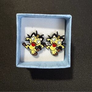 ✨4 for $15✨ meowth earrings